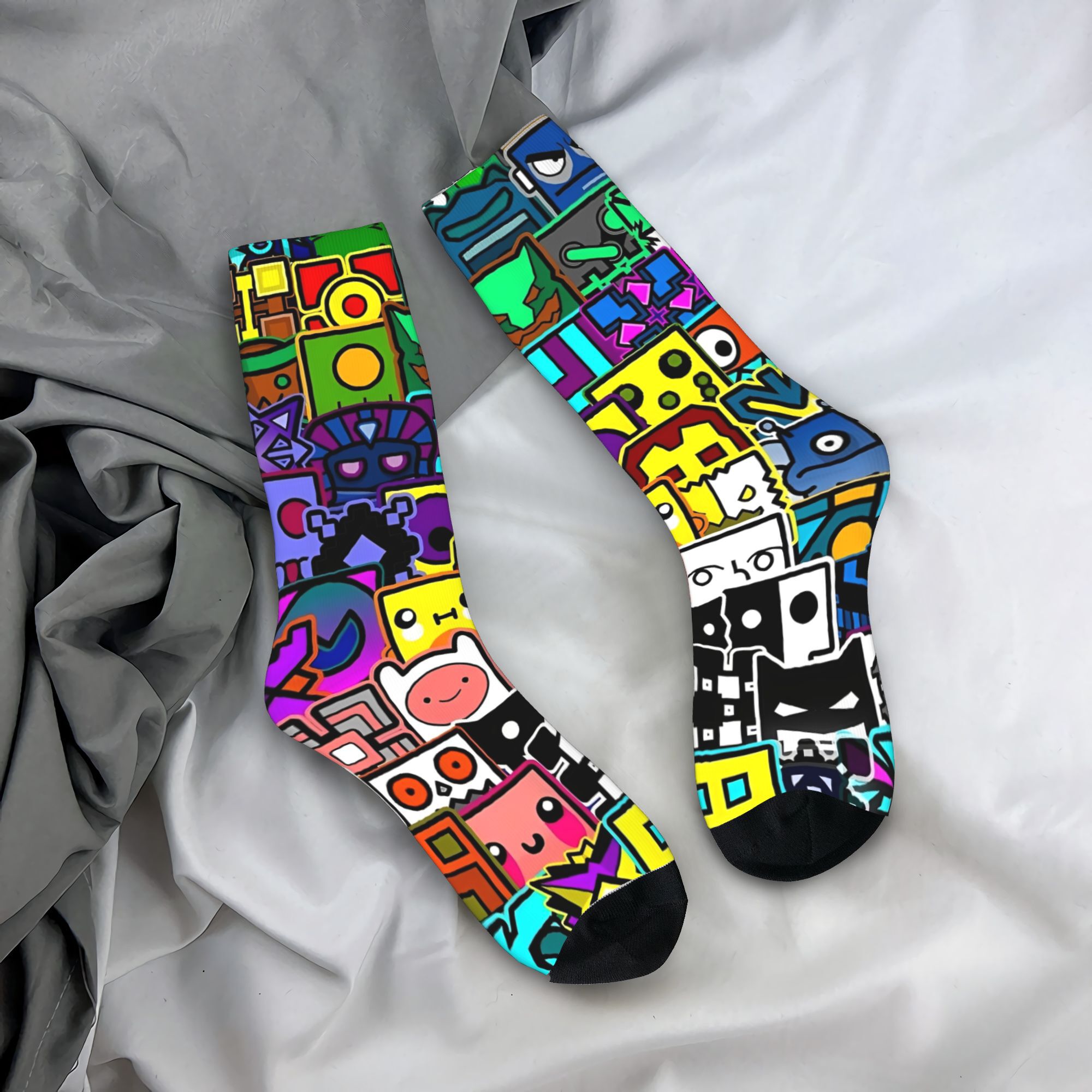 Geometry Gaming Dashed  Socks  - Retro Gaming Youtube avaliação e preço